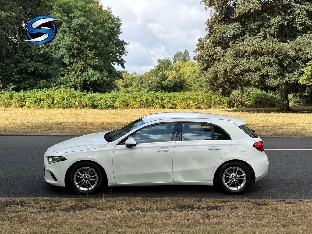 Mercedes-Benz A Class 1.3L Se White #4