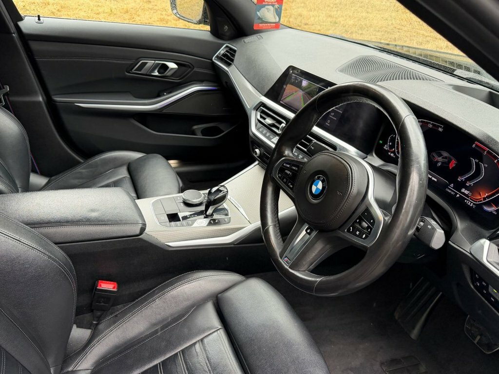 BMW 3 Series 2L M Sport Black #2