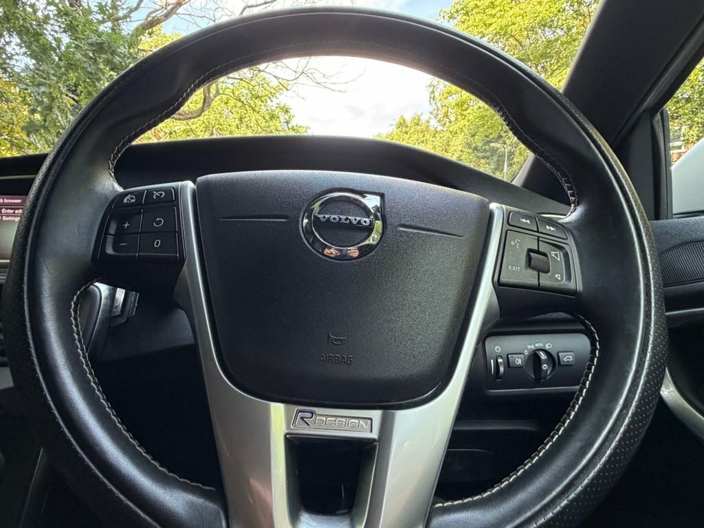 Volvo V40 2.0 D3 Inscription Edition Euro 6 Ss Black #25