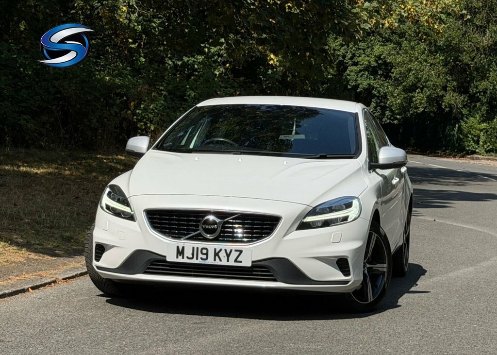 Volvo V40 2L R-design Nav Plus White #6