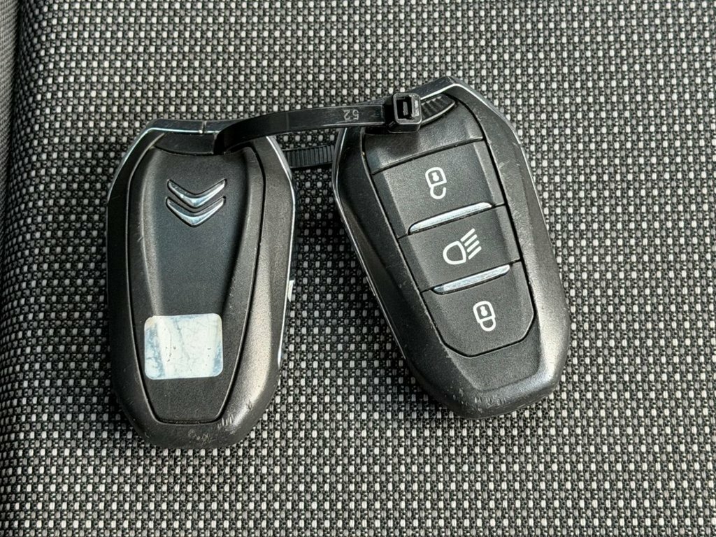 Citroen C3 Aircross 1.2 Puretech Feel Silver #27