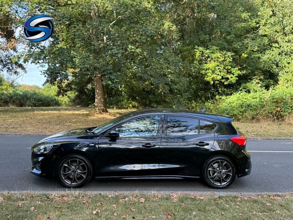 Ford Focus 1L St-line Black #4