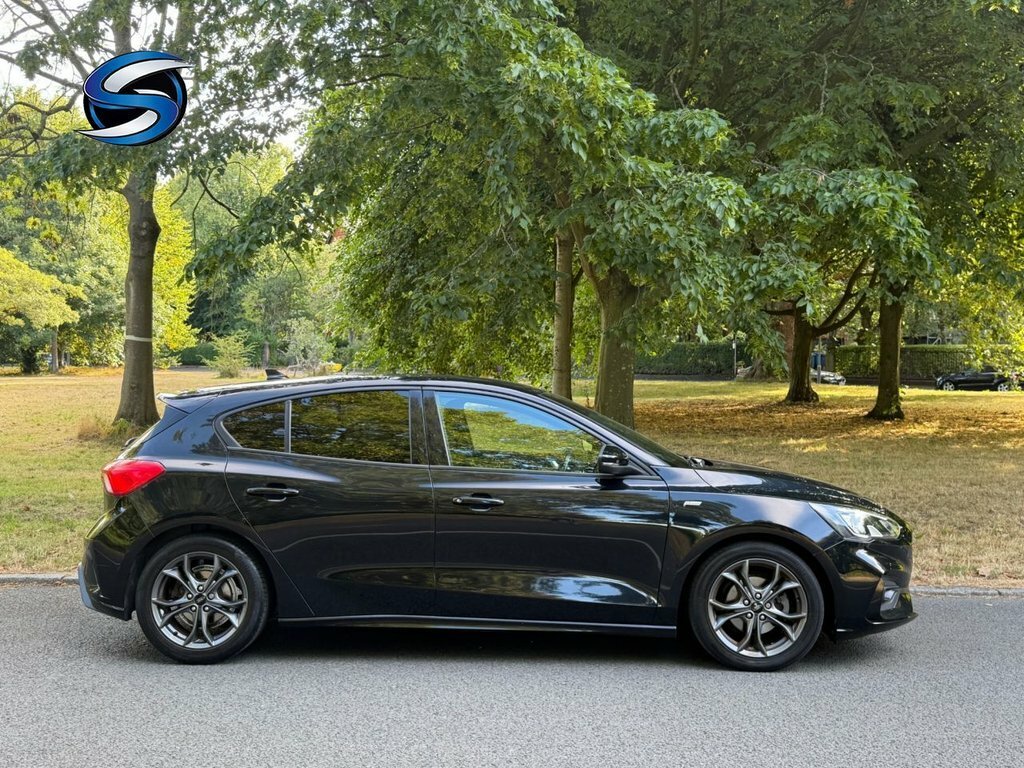 Ford Focus 1L St-line Black #3
