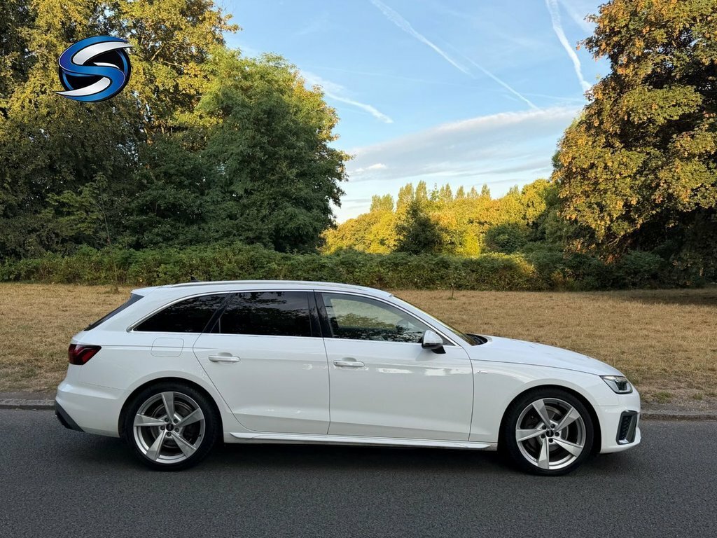 Audi A4 Avant 2L S Line White #3