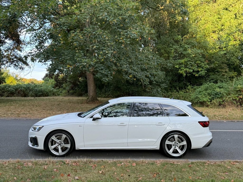Audi A4 Avant 2L S Line White #4