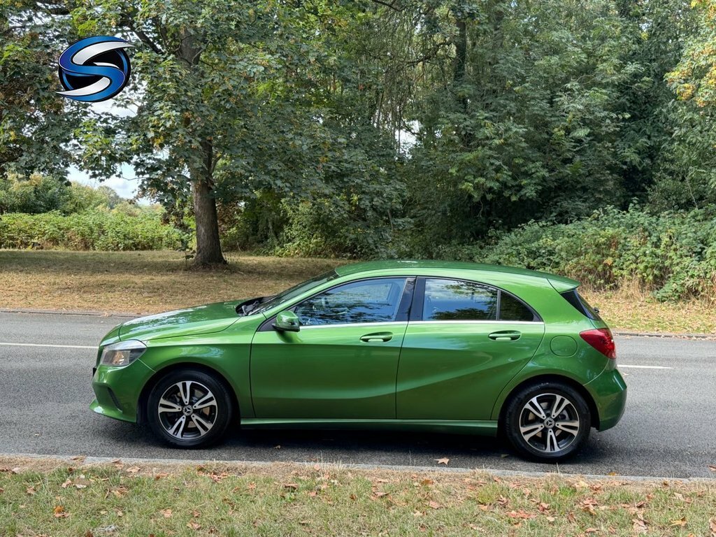 Mercedes-Benz A Class 1.6L Se Green #4