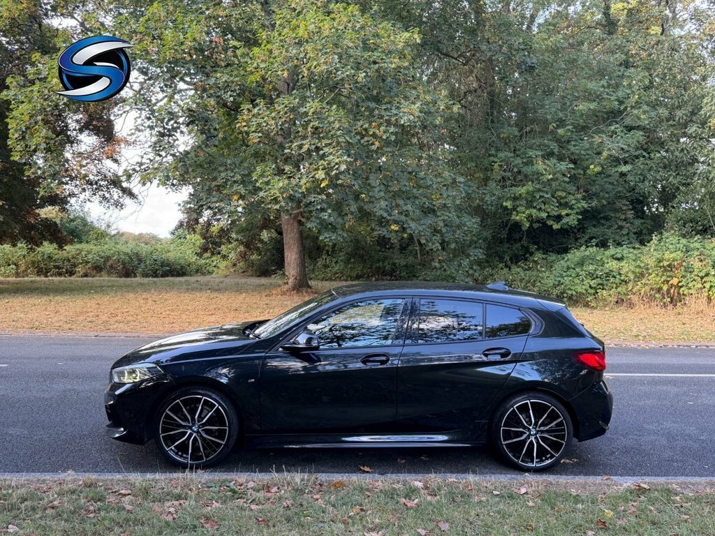 BMW 1 Series 1.5L M Sport Black #6