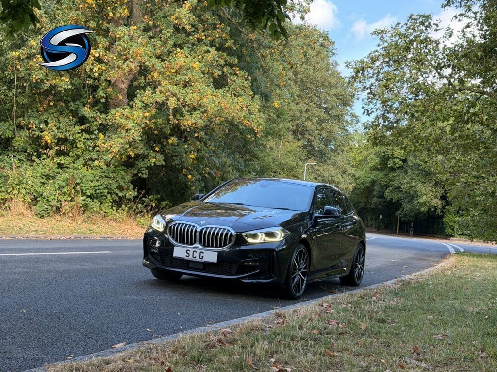BMW 1 Series 1.5L M Sport Black #3