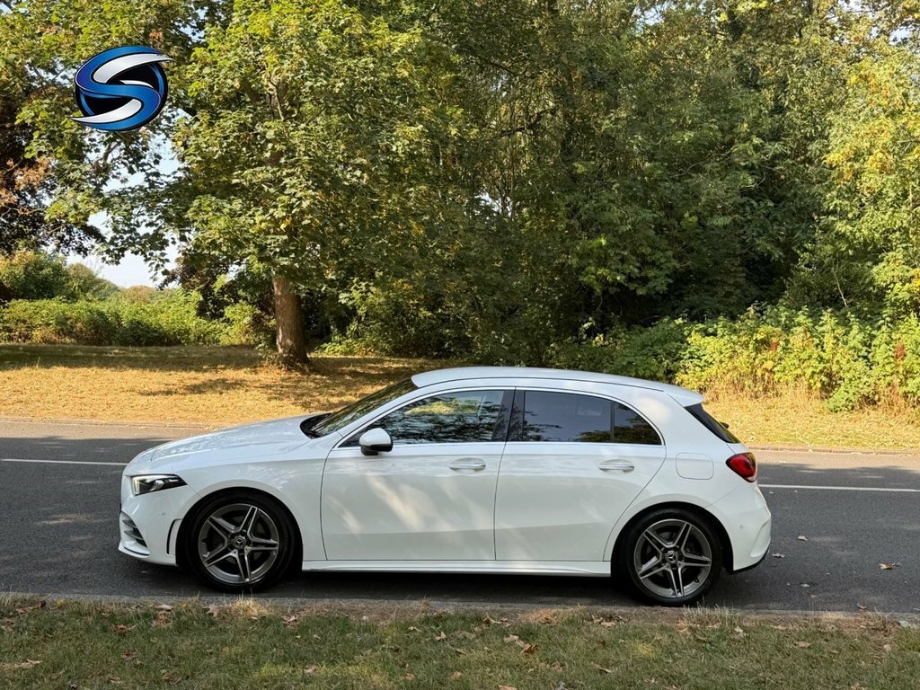 Mercedes-Benz A Class 1.3L Amg Line White #4