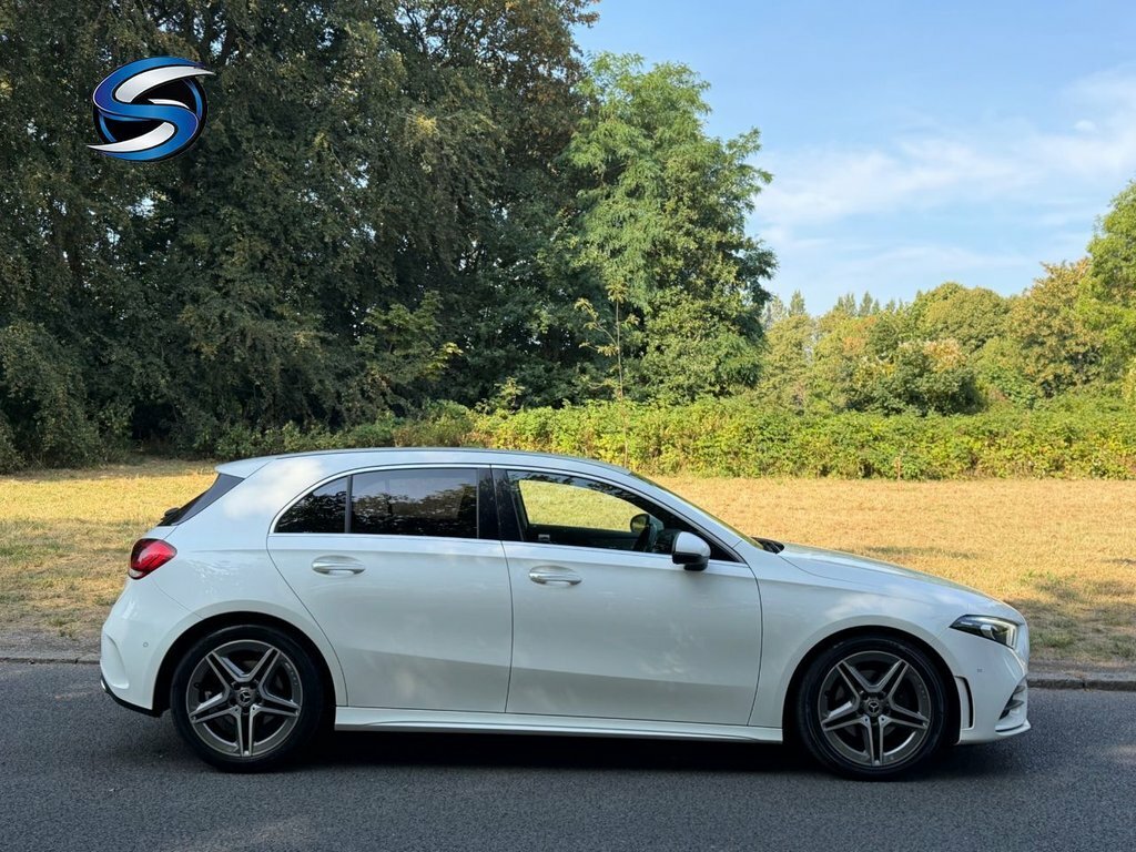 Mercedes-Benz A Class 1.3L Amg Line White #3