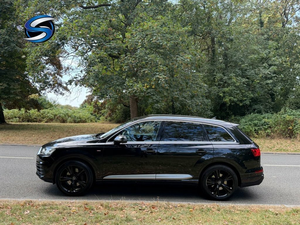 Audi Q7 3L S Line Black #6