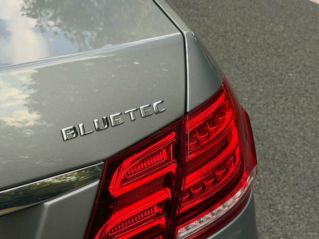 Mercedes-Benz E Class Estate 3.0 E350 V6 Bluetec Amg Sport G-tronic Eur White #14