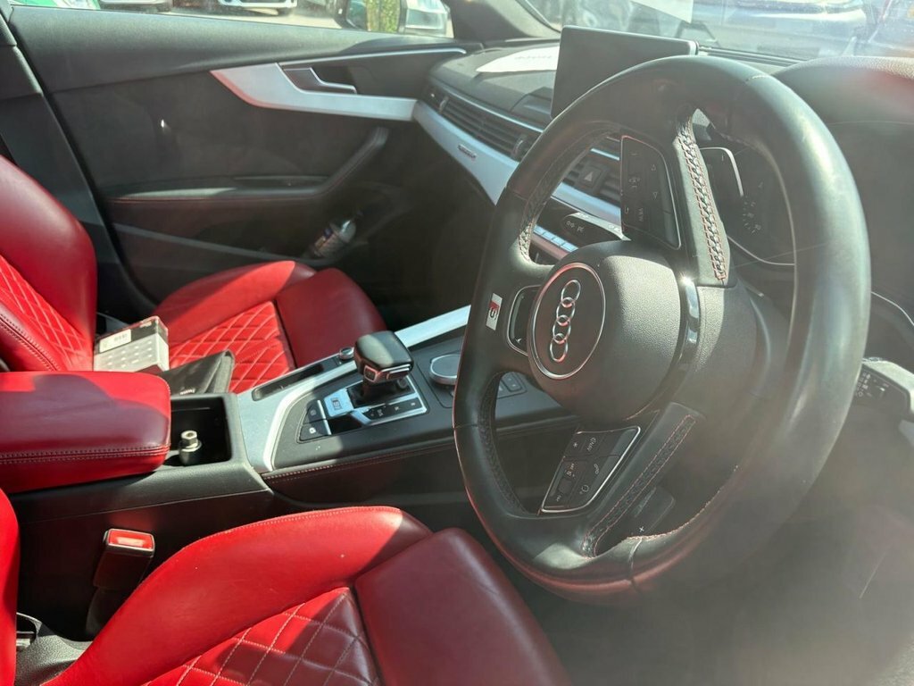 Audi S4 Saloon Black #2