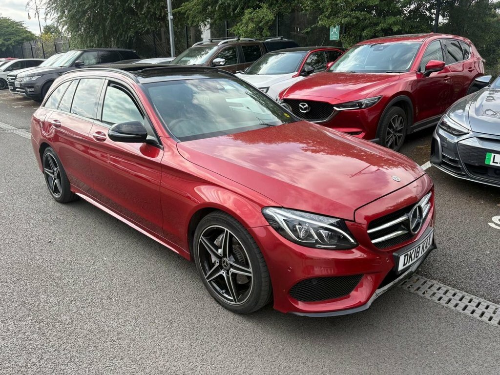 Mercedes-Benz C Class 2L Amg Line Red