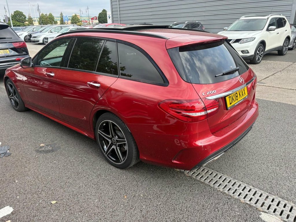 Mercedes-Benz C Class 2L Amg Line Red #5