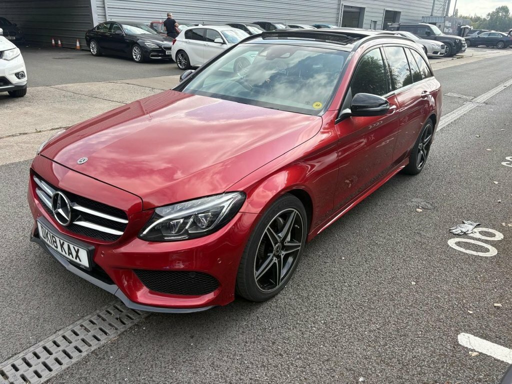 Mercedes-Benz C Class 2L Amg Line Red #3