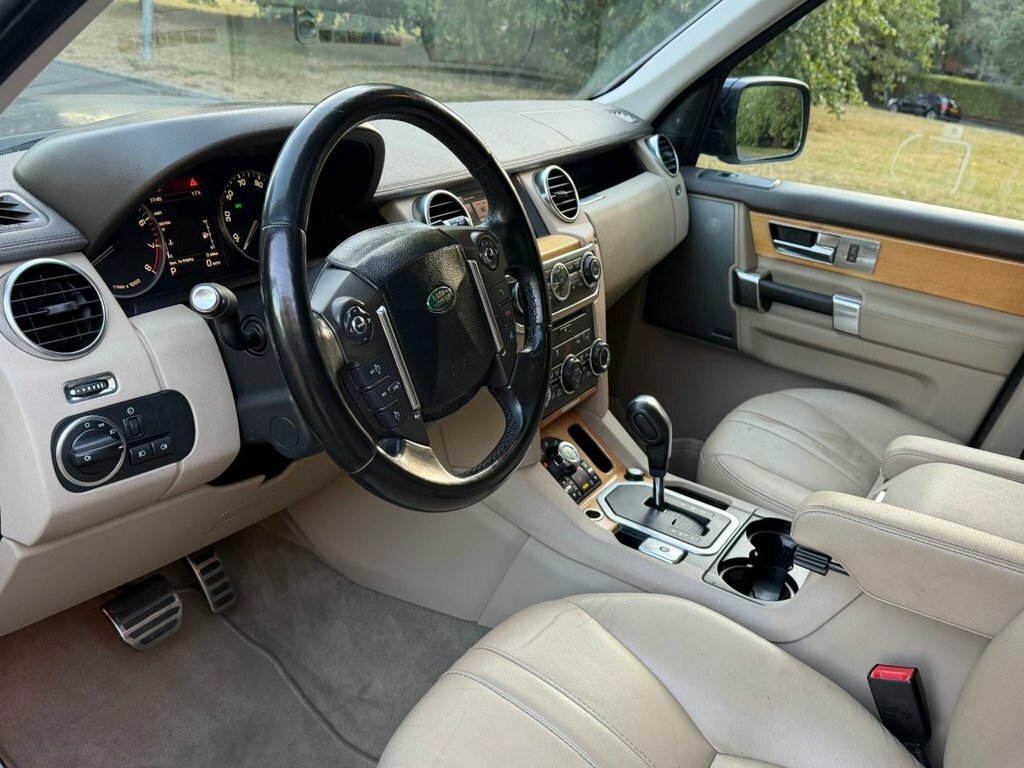 Land Rover Discovery 4 Estate Blue #2