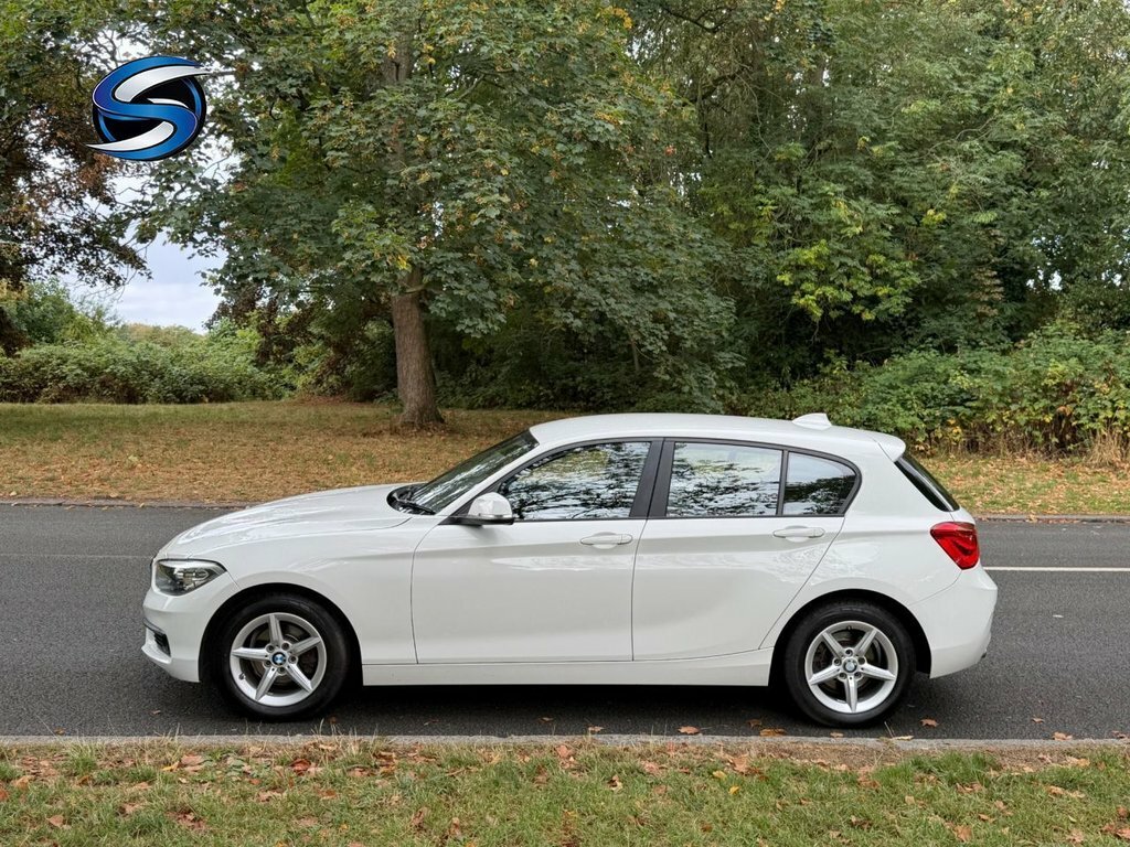 BMW 1 Series 1.5L Se EX67TKK White #4