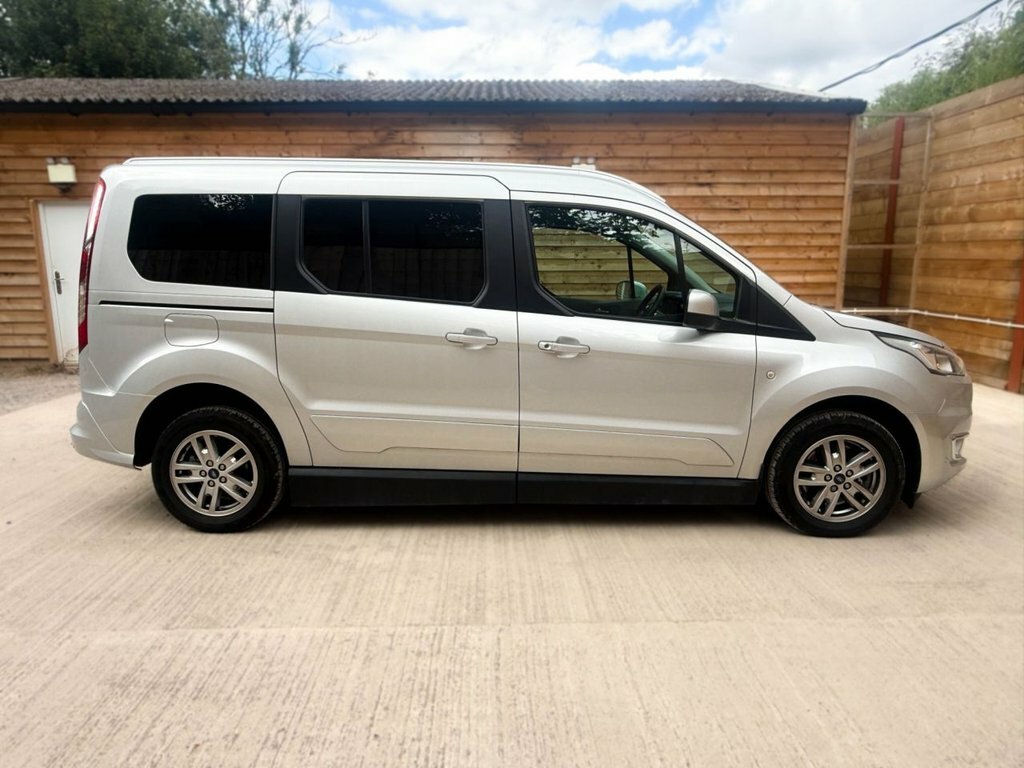 Ford Grand Tourneo Connect 1.5L Titanium Silver #6