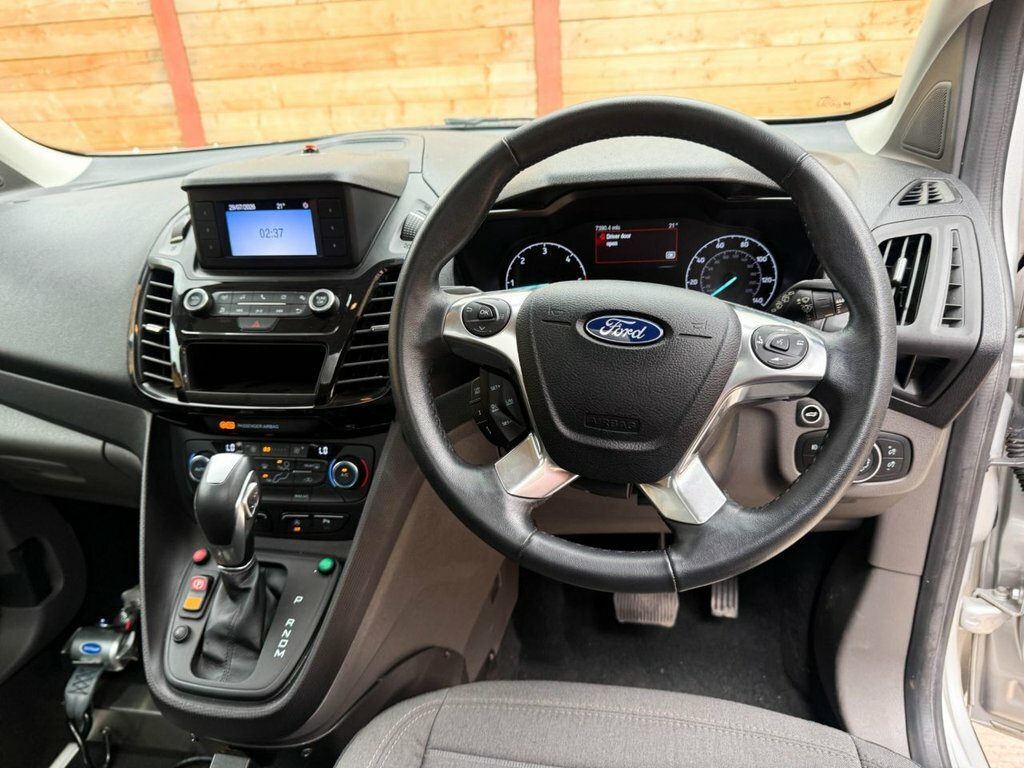 Ford Grand Tourneo Connect 1.5L Titanium Silver #2