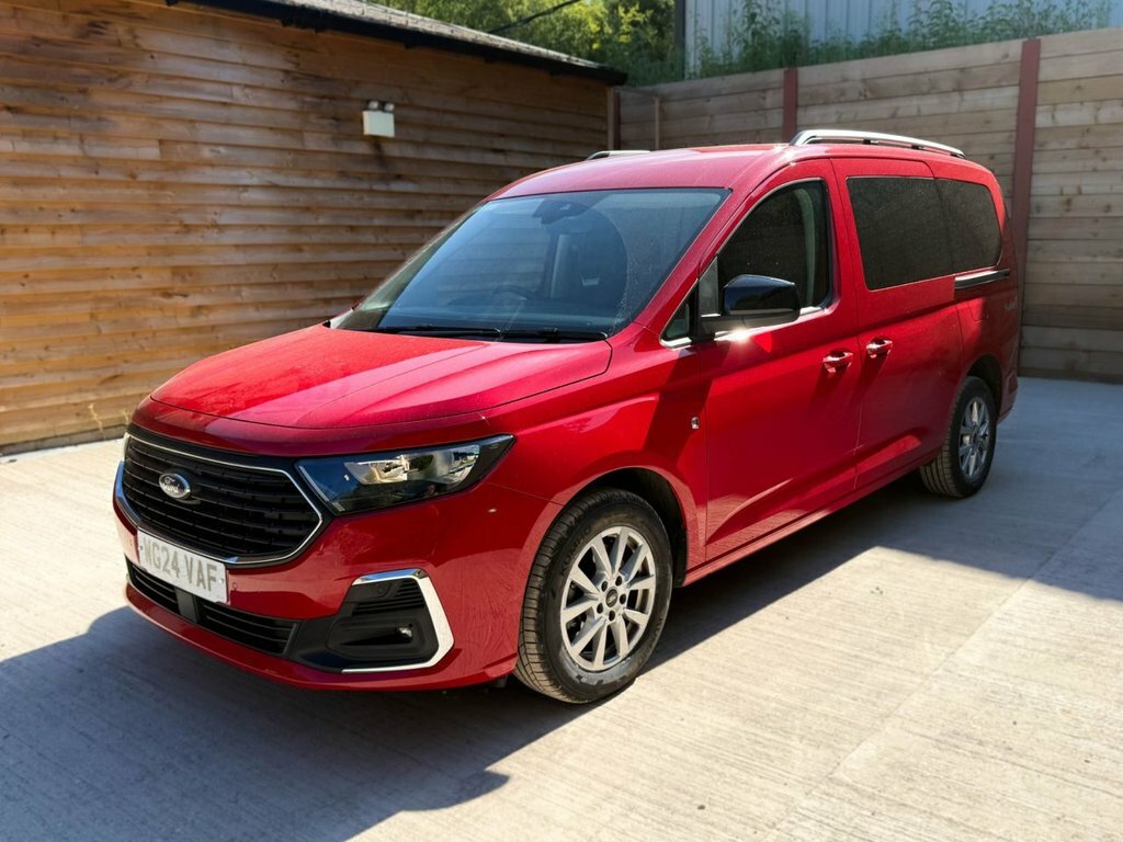 Ford Grand Tourneo Connect 2L Titanium WG24VAF Red #5