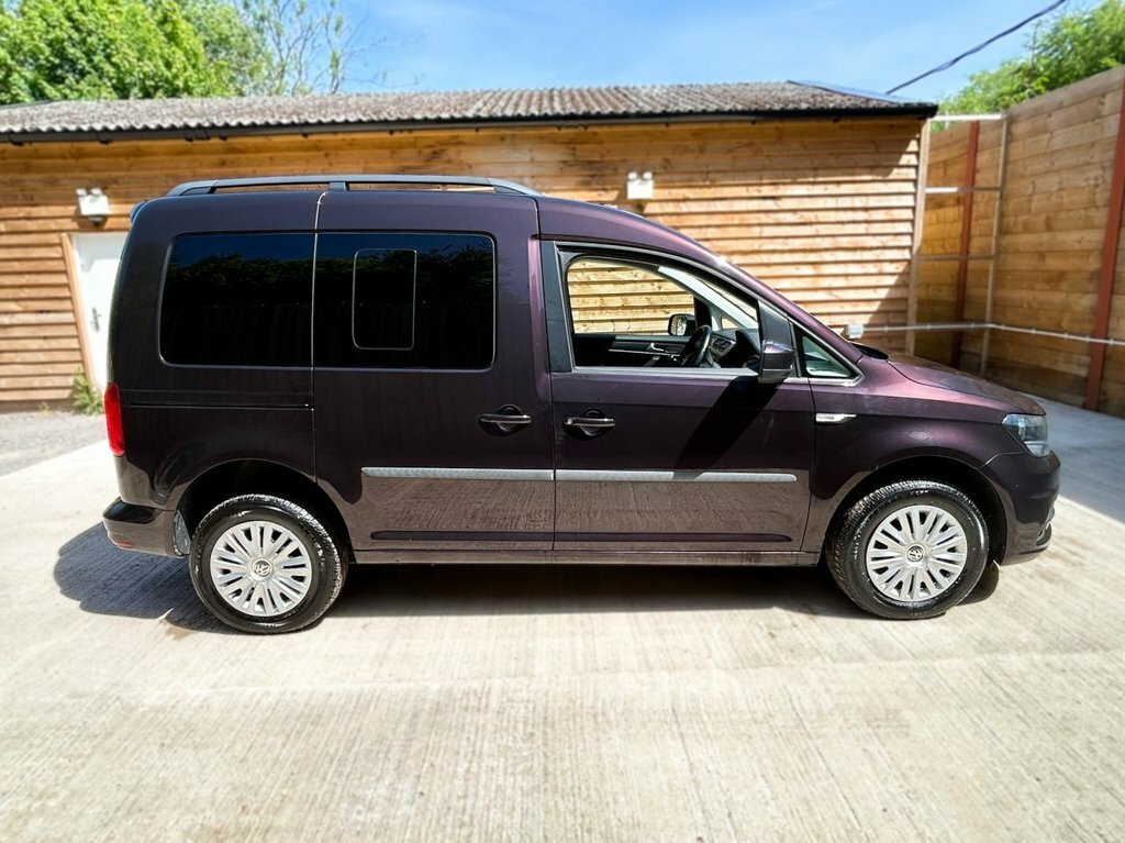 Volkswagen Caddy Life 2.0 Tdi Dsg Blue #8