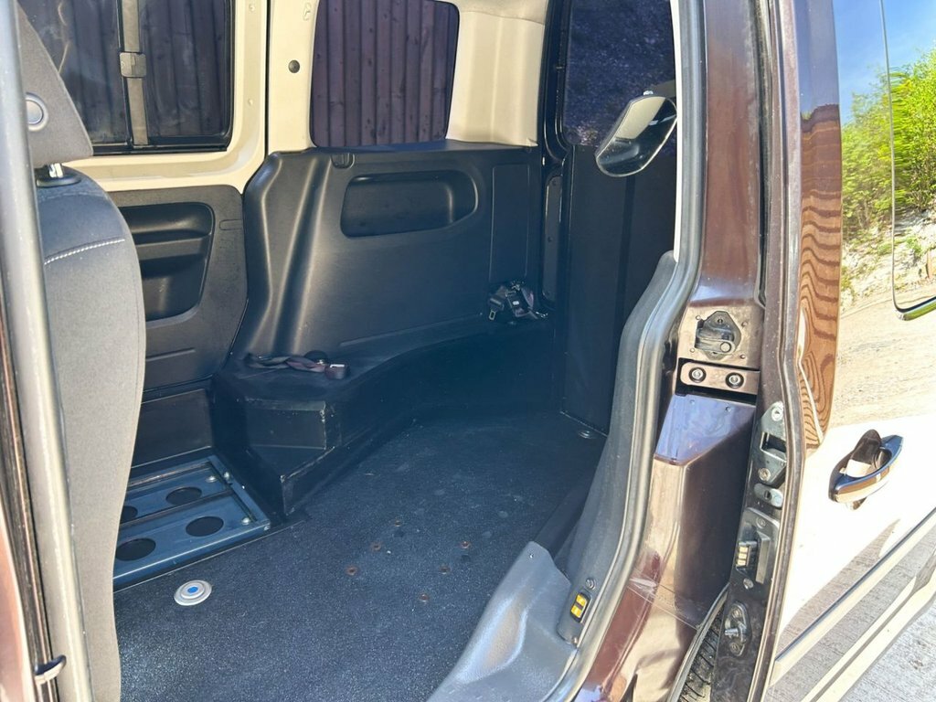 Volkswagen Caddy Life 2.0 Tdi Dsg Blue #22