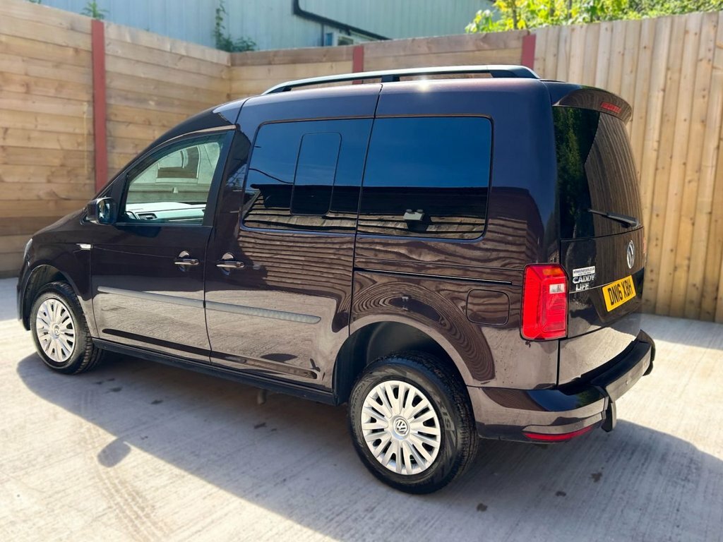Volkswagen Caddy Life 2.0 Tdi Dsg Blue #15