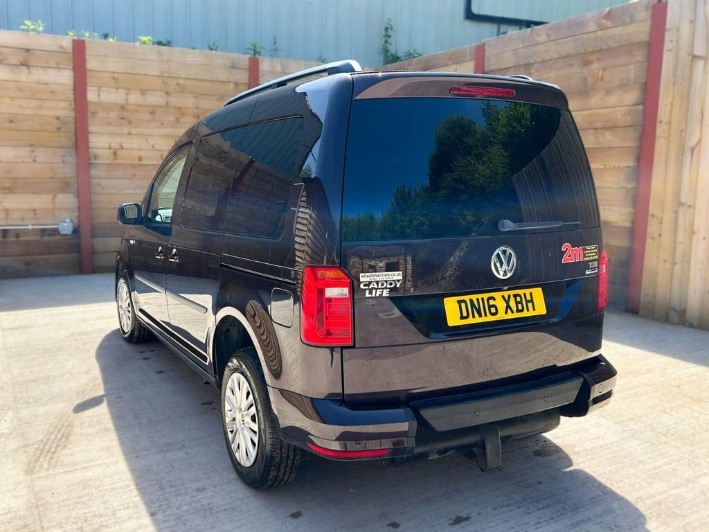 Volkswagen Caddy Life 2.0 Tdi Dsg Blue #14