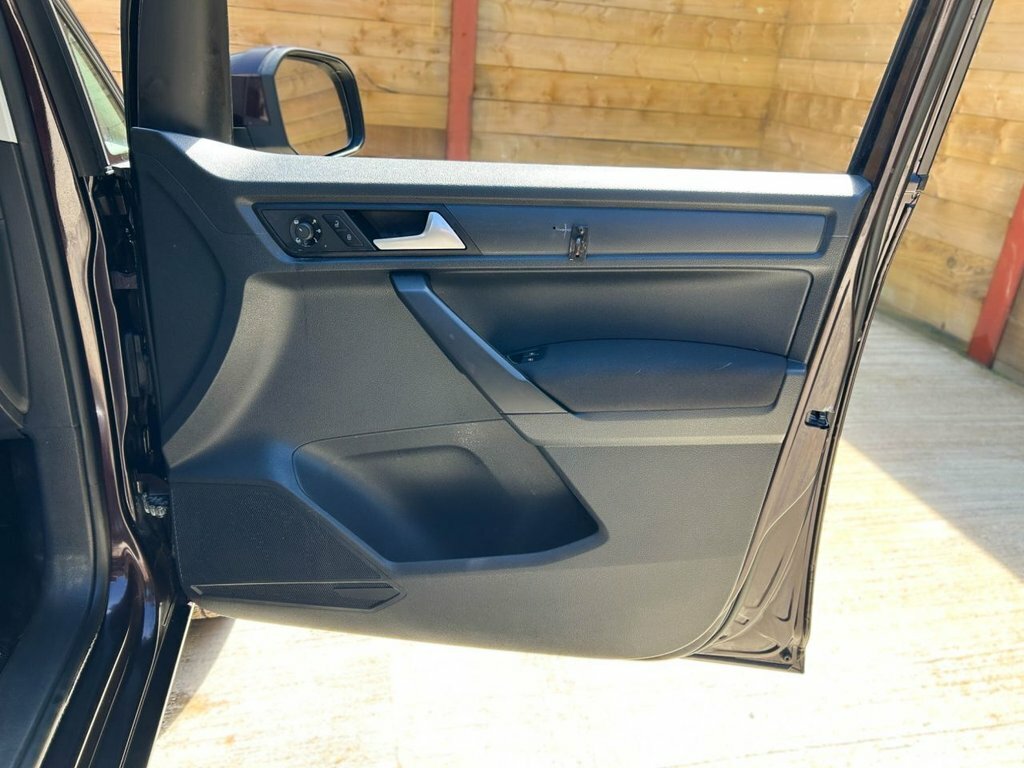 Volkswagen Caddy Life 2.0 Tdi Dsg Blue #25