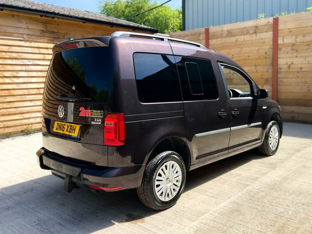 Volkswagen Caddy Life 2.0 Tdi Dsg Blue #10