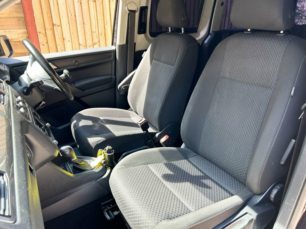 Volkswagen Caddy Life 2.0 Tdi Dsg Blue #20