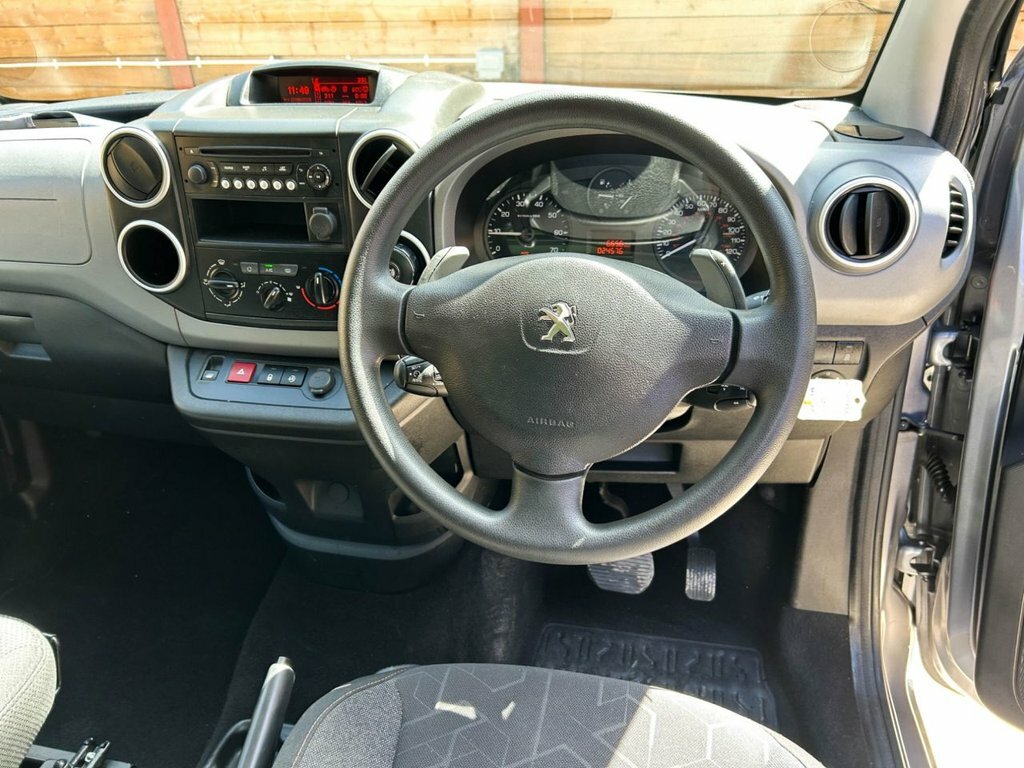 Peugeot Partner Tepee Mpv Grey #2