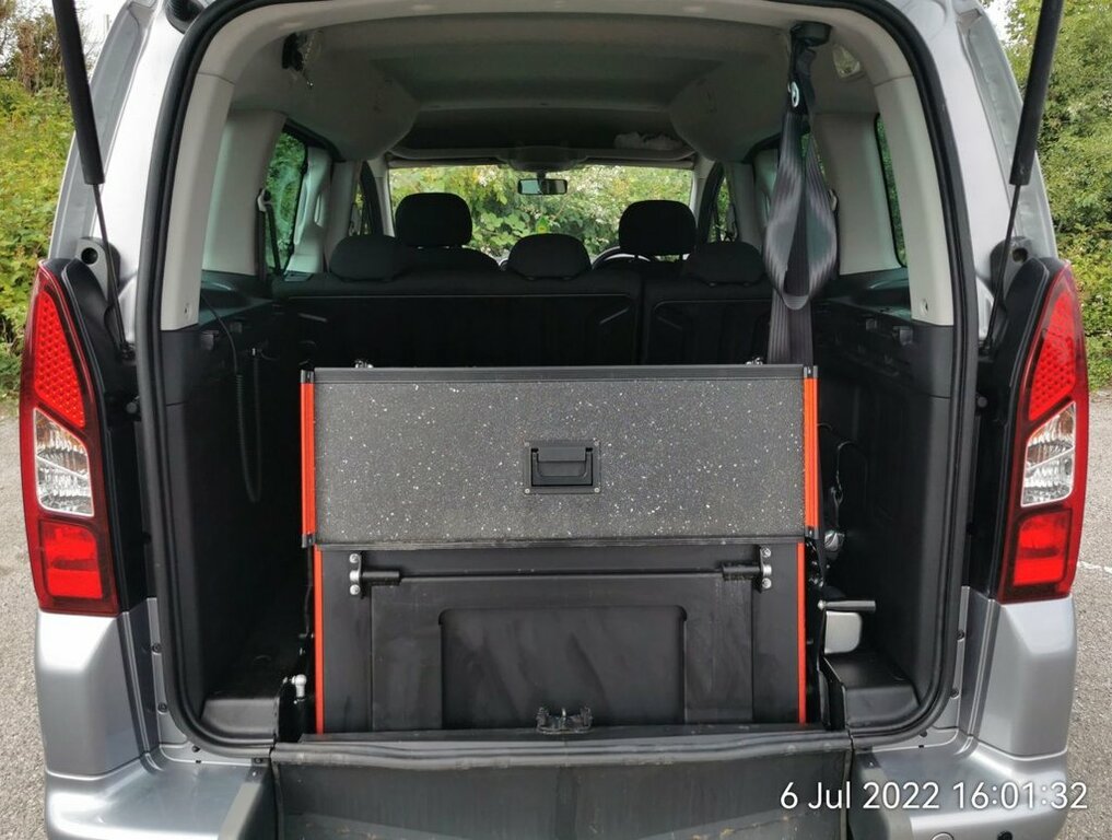 Peugeot Partner Tepee 1.6 Blue Hdi Tepee Grey #9