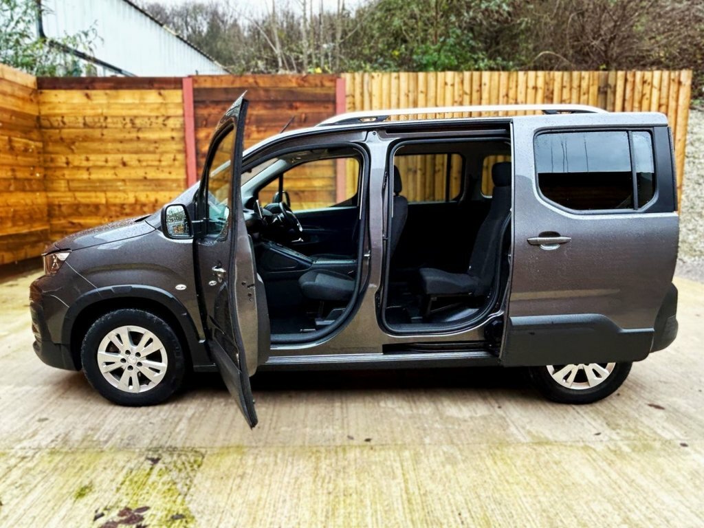 Peugeot Rifter 1.5L Allure Brown #14