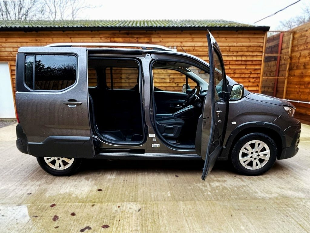 Peugeot Rifter 1.5L Allure Brown #13