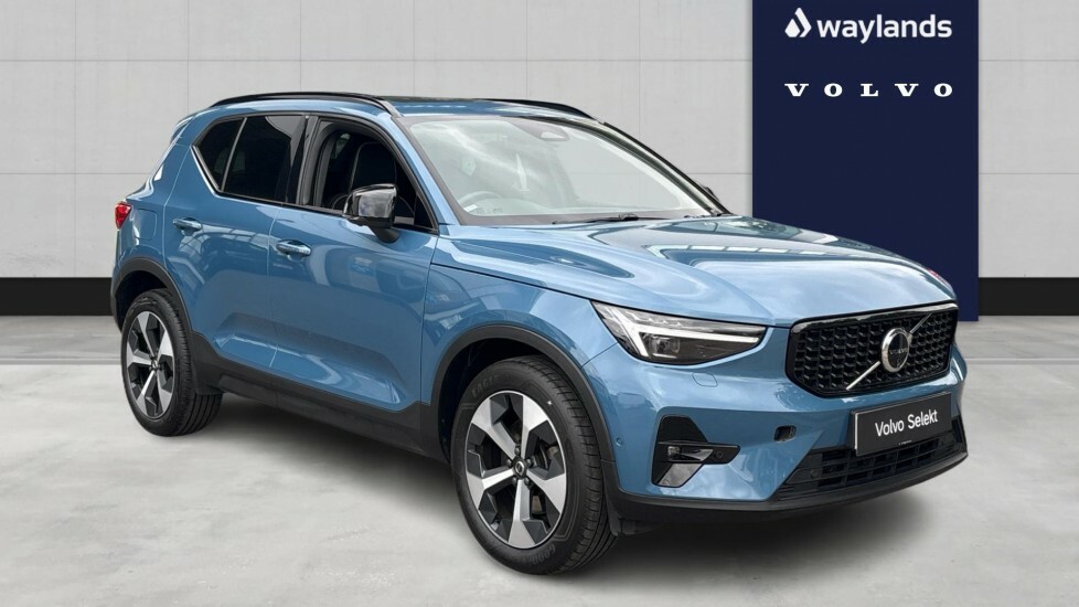 Volvo XC40 Ultimate, B4 Mild Hybrid, Dark RJ73YJL Blue #2