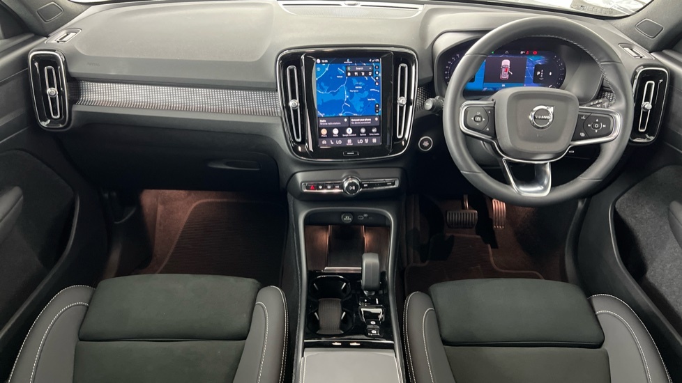 Volvo XC40 2.0 B4p Plus Dark Awd Grey #5
