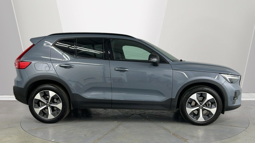 Volvo XC40 2.0 B4p Plus Dark Awd Grey #3