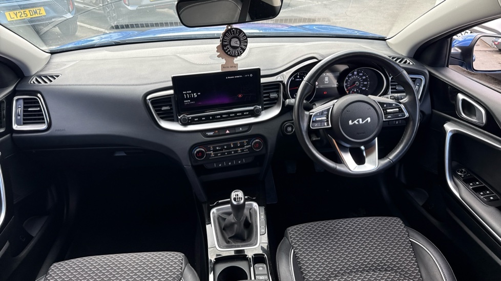 Kia Xceed 3 Blue #6