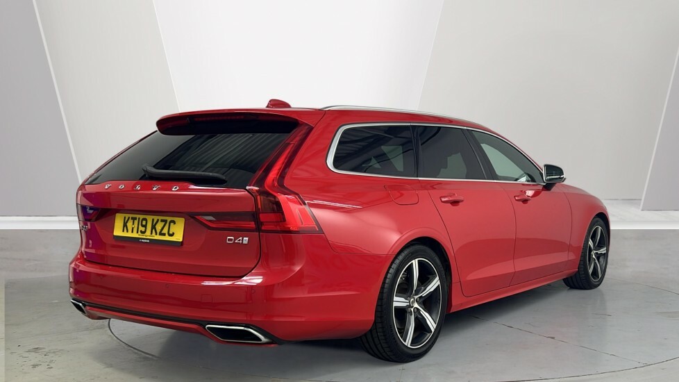 Volvo V90 D4 R-design Red #2