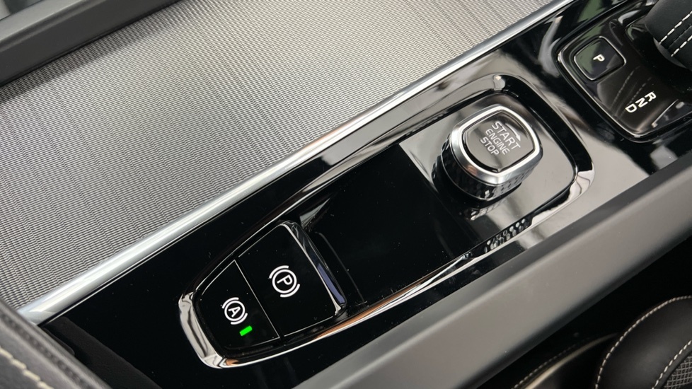 Volvo V60 R-design, B4 Mild Hybrid Black #27