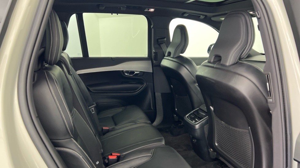 Volvo XC90 R-design, B5 Awd Mild Hybrid, 7 Seats Gold #6