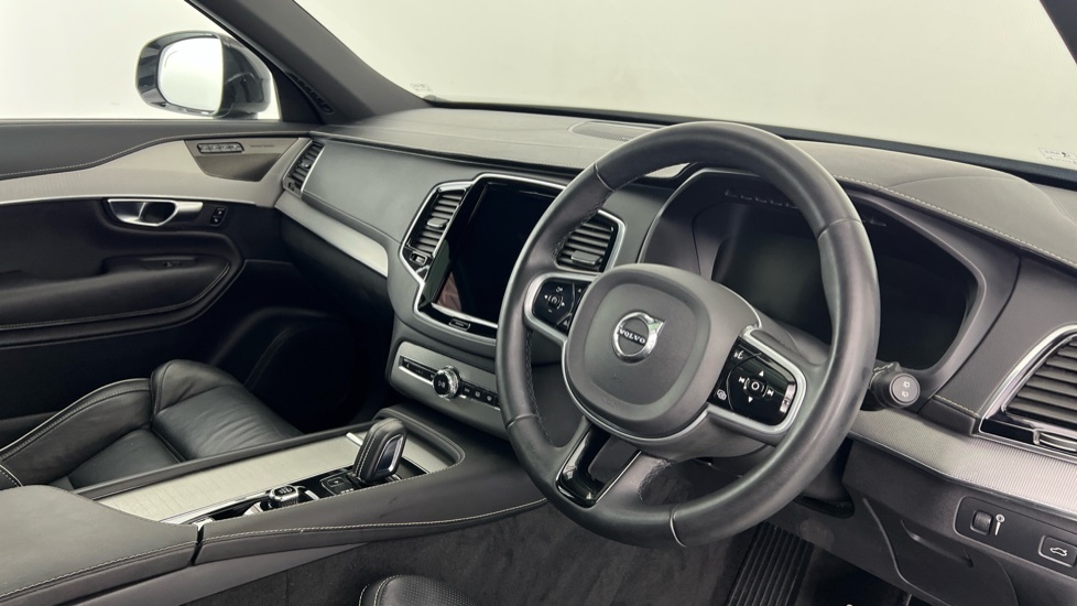 Volvo XC90 R-design, B5 Awd Mild Hybrid, 7 Seats Gold #4