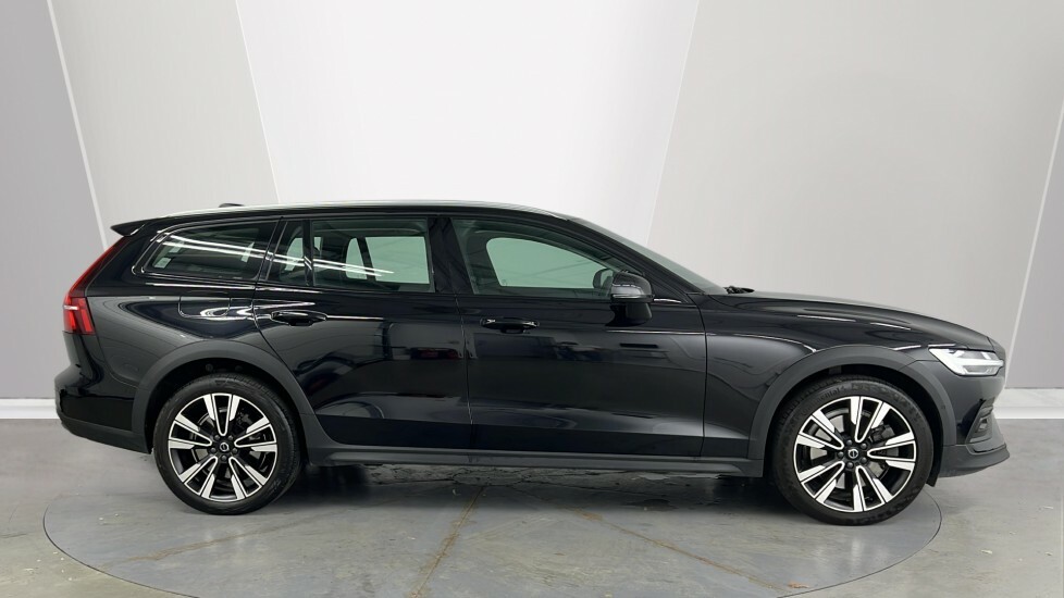 Volvo V60 Plus, B5 Awd Mild Hybrid, Black #3