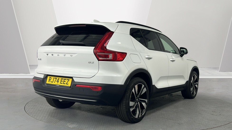 Volvo XC40 B3 Ultra, Mild Hybrid, Dark White #2
