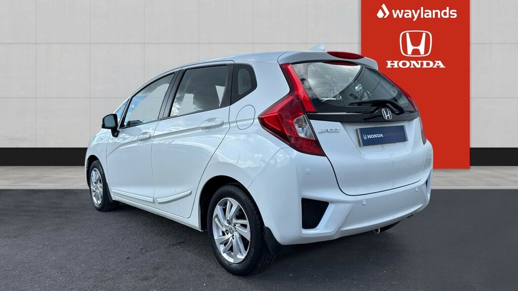 Honda Jazz Honda Jazz Se 1.3 I-vtec White #3