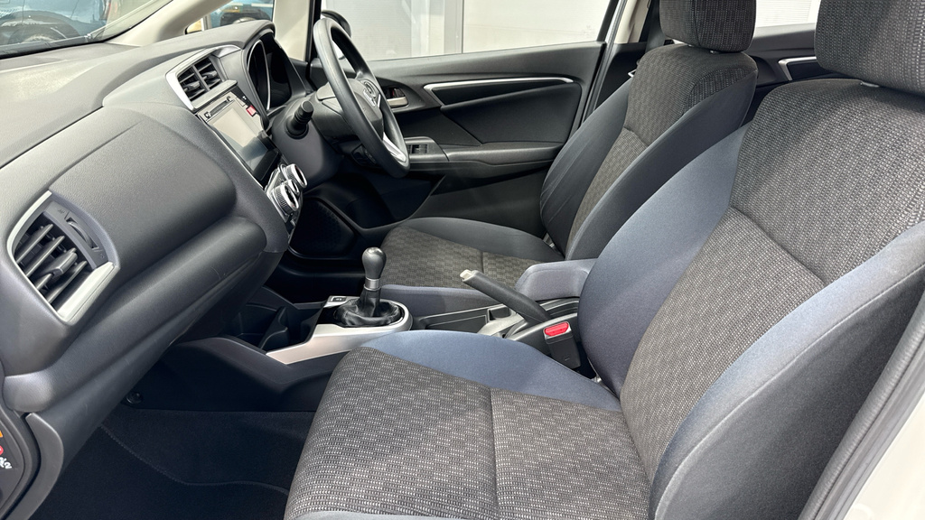 Honda Jazz 1.5 I-mmd Hybrid Sr Grey #42