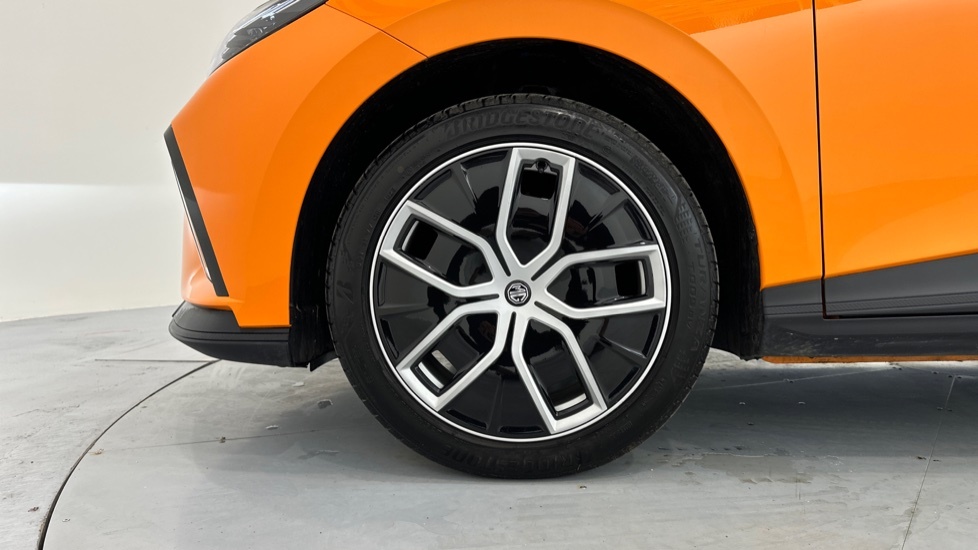 MG MG4 150Kw Trophy Ev Long Range 64Kwh Orange #5