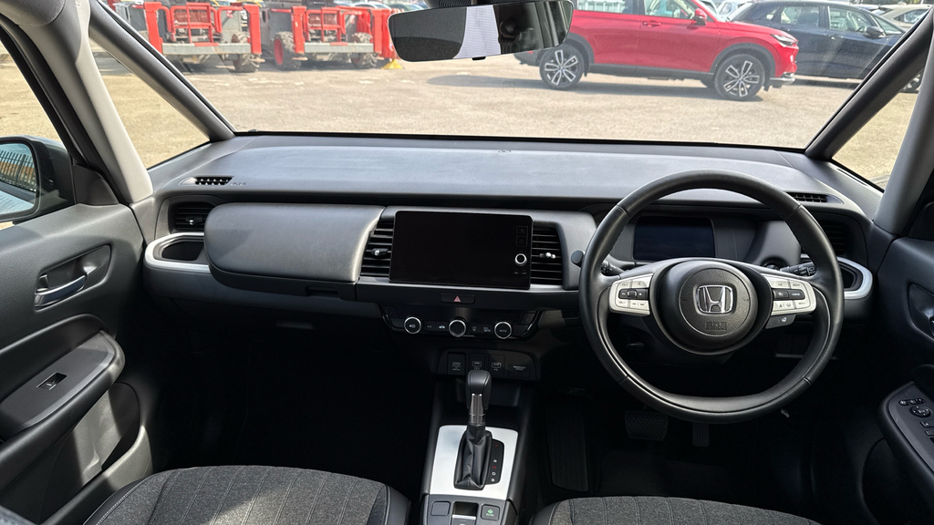 Honda Jazz Honda Jazz 1.5 I-mmd Hybrid Advance Ecvt Hatch White #4
